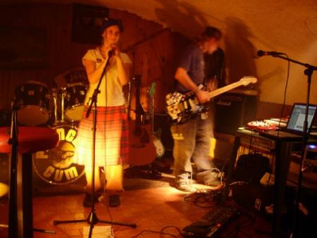 AMSTEL PUB